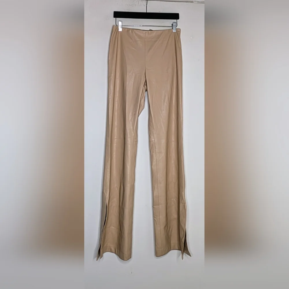 Alice and Olivia Teeny vegan leather side slit pants - Picture 4 of 6